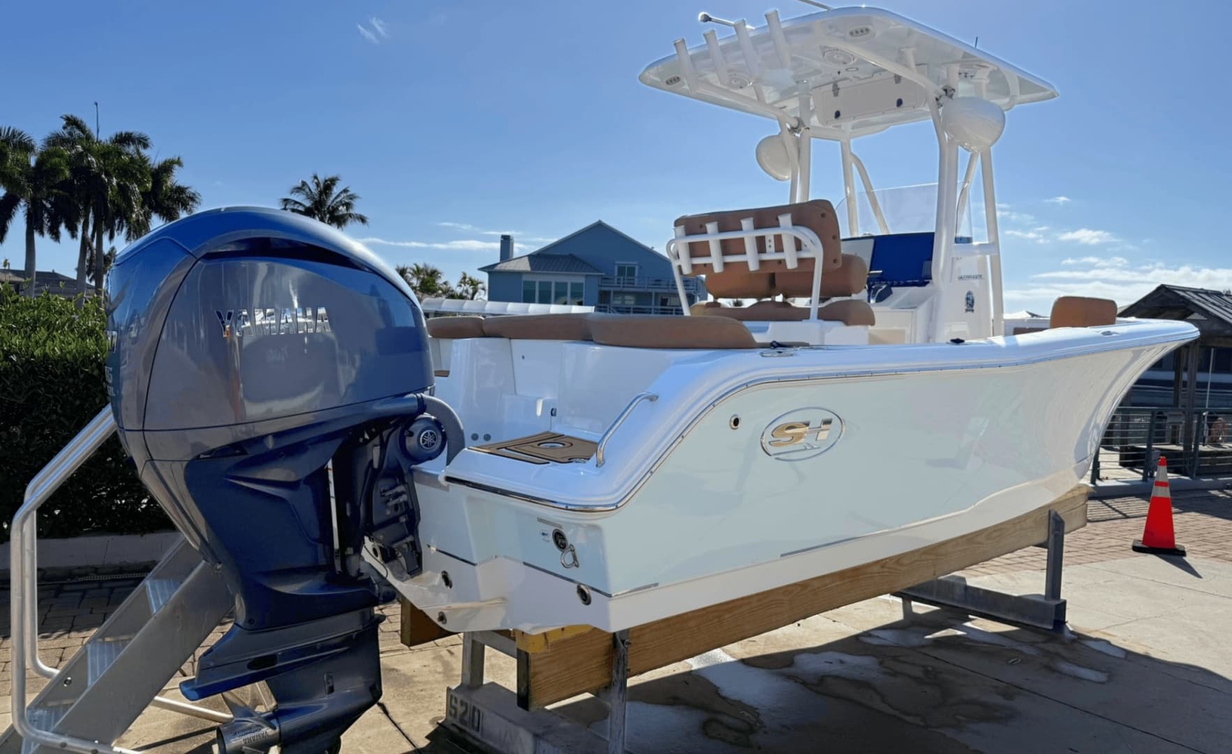 2021 Sea Hunt Ultra 229