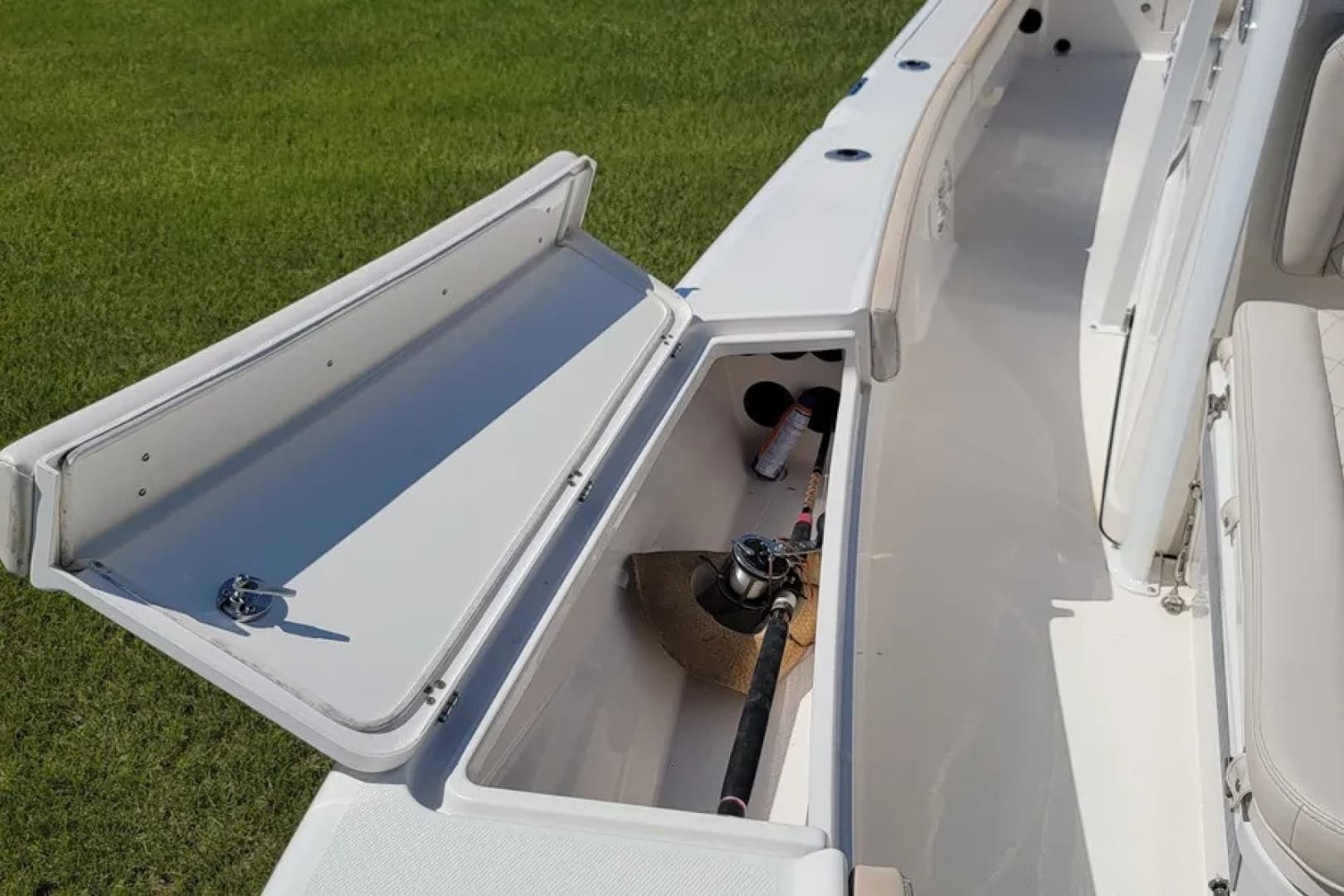 2021 Blue Wave 2800 Makaira