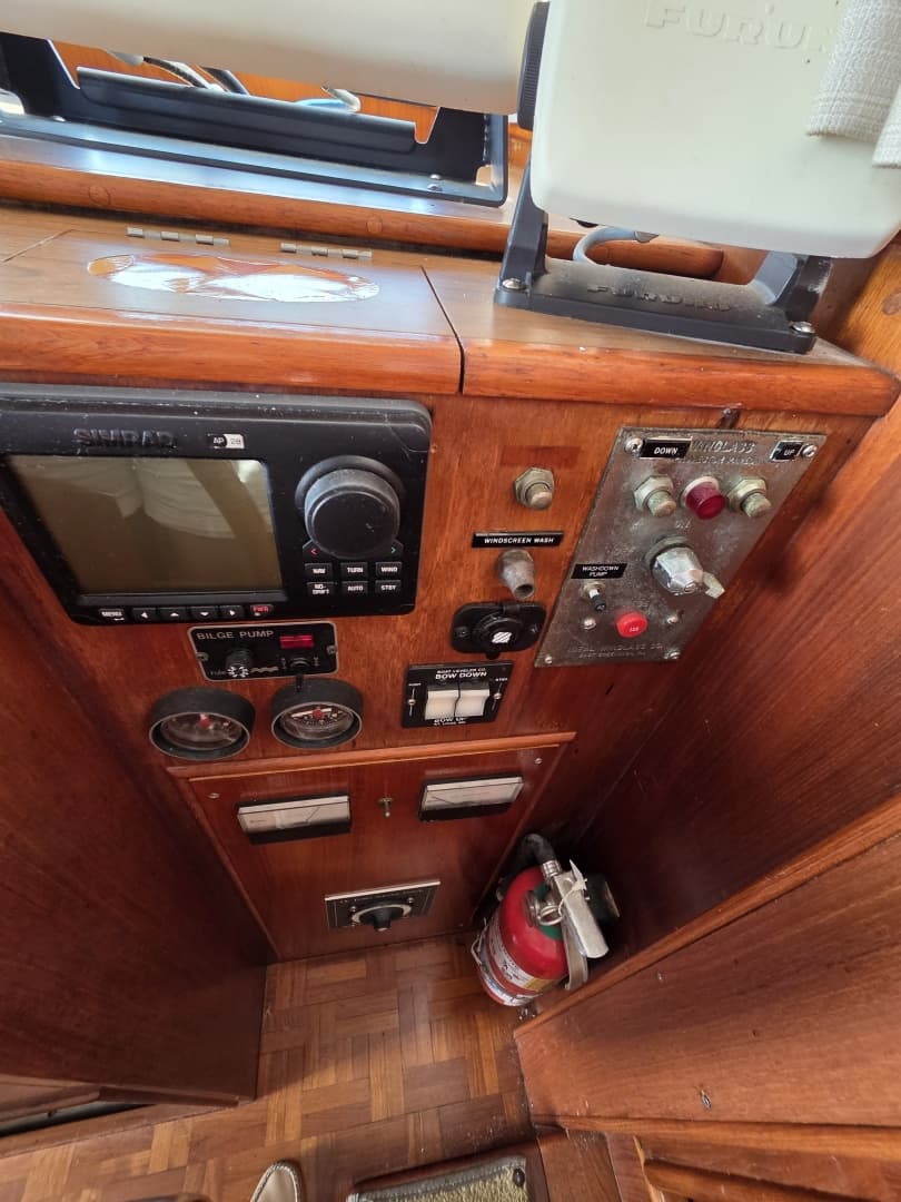 1989 Grand Banks Classic 46