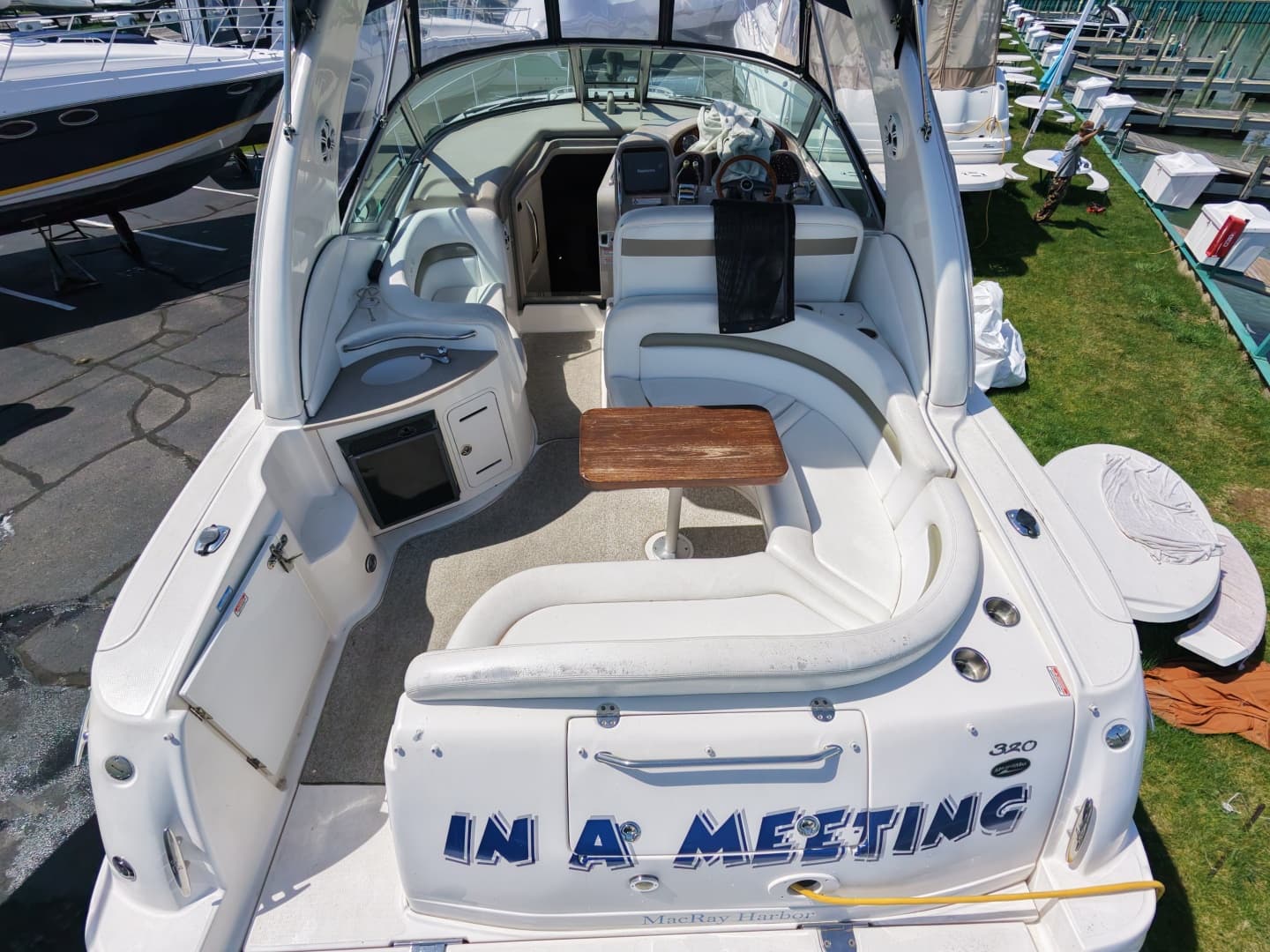 2006 Sea Ray 320 Sundancer