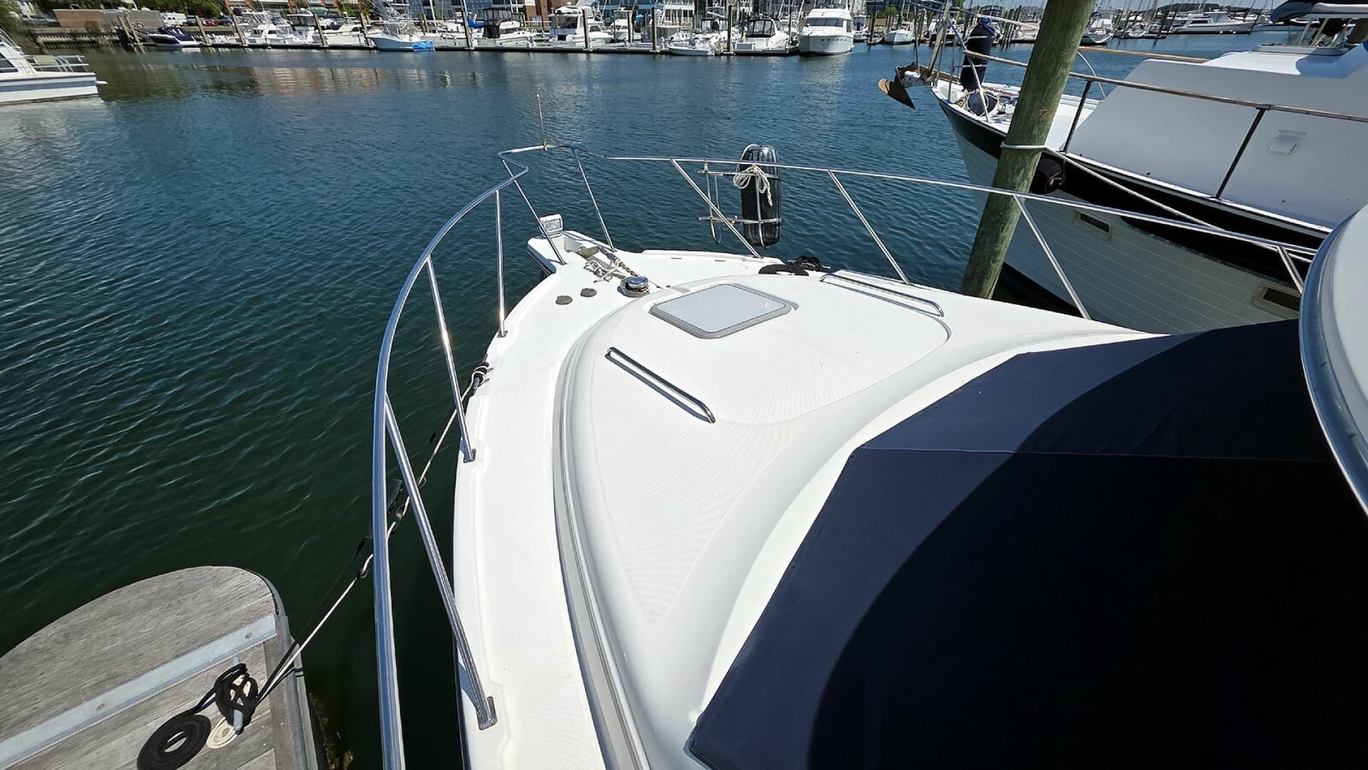 Fore Deck Starboard Forward