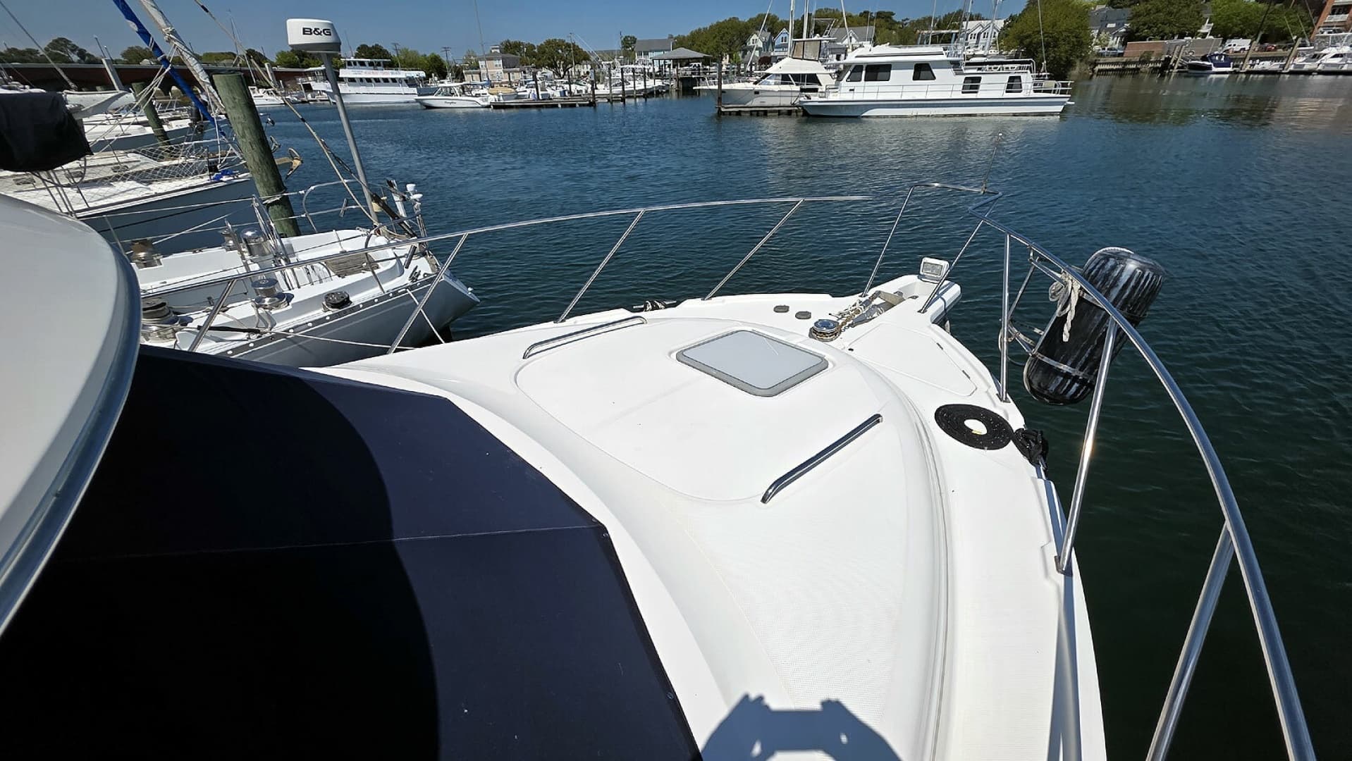 Fore Deck Port Forward