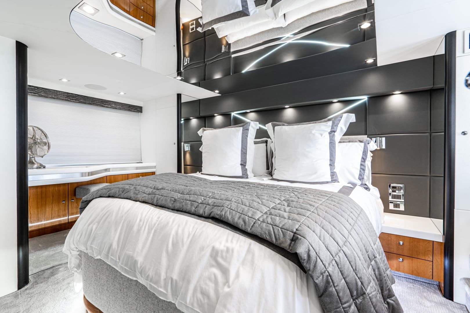 2005 Sunseeker 68 Predator