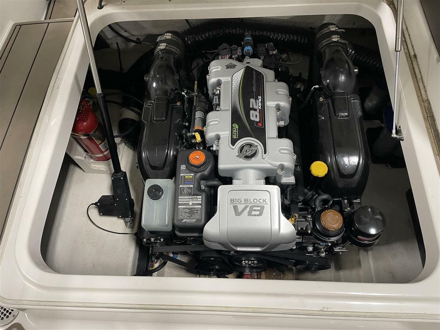 2019 Chaparral 297 SSX