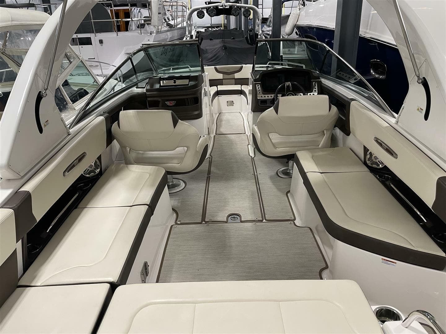 2019 Chaparral 297 SSX