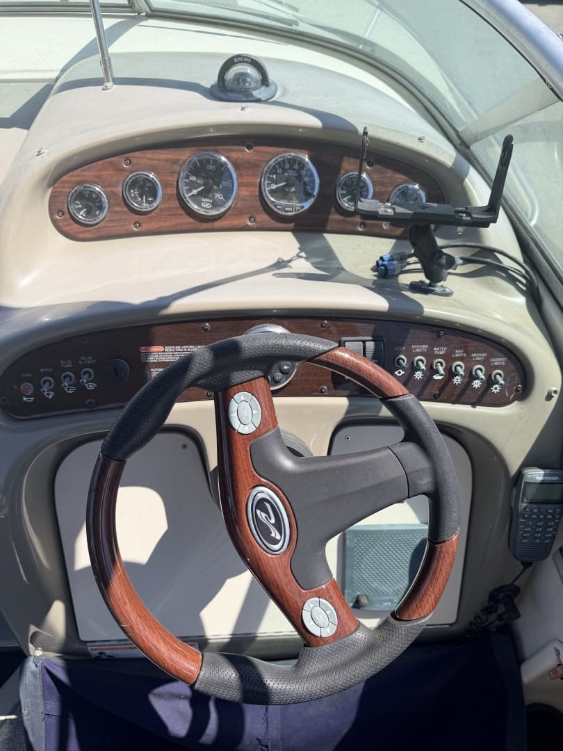 2007 Sea Ray 250 Amberjack