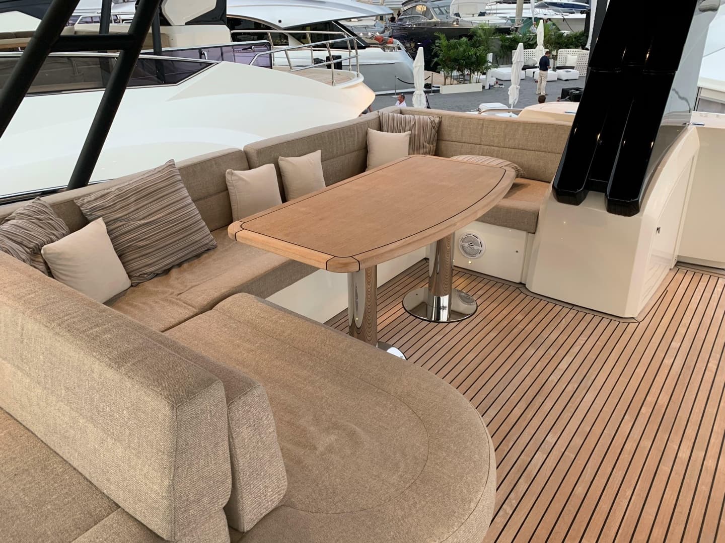 2018 Monte Carlo Yachts MCY 65