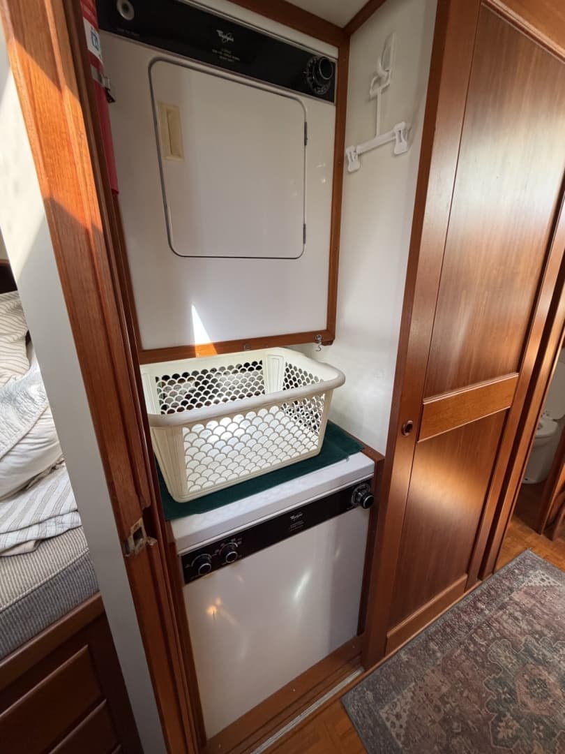 1991 Grand Banks Classic 46