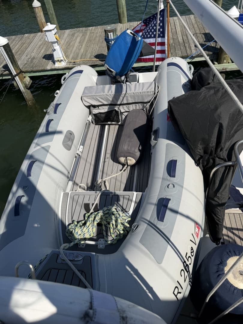 1991 Grand Banks Classic 46