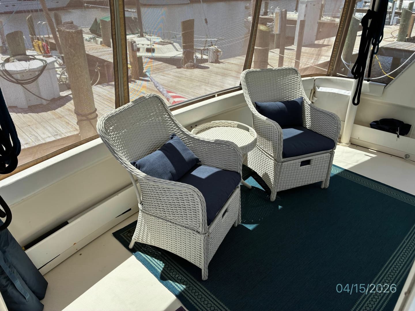 41' Maxum Aft Deck