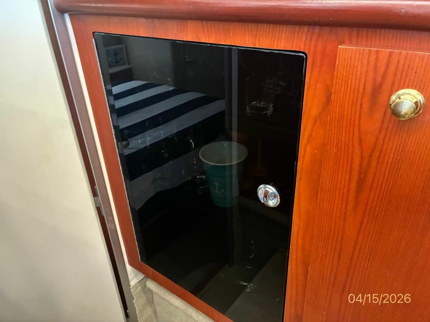 41' Maxum Glass Fronted Locker