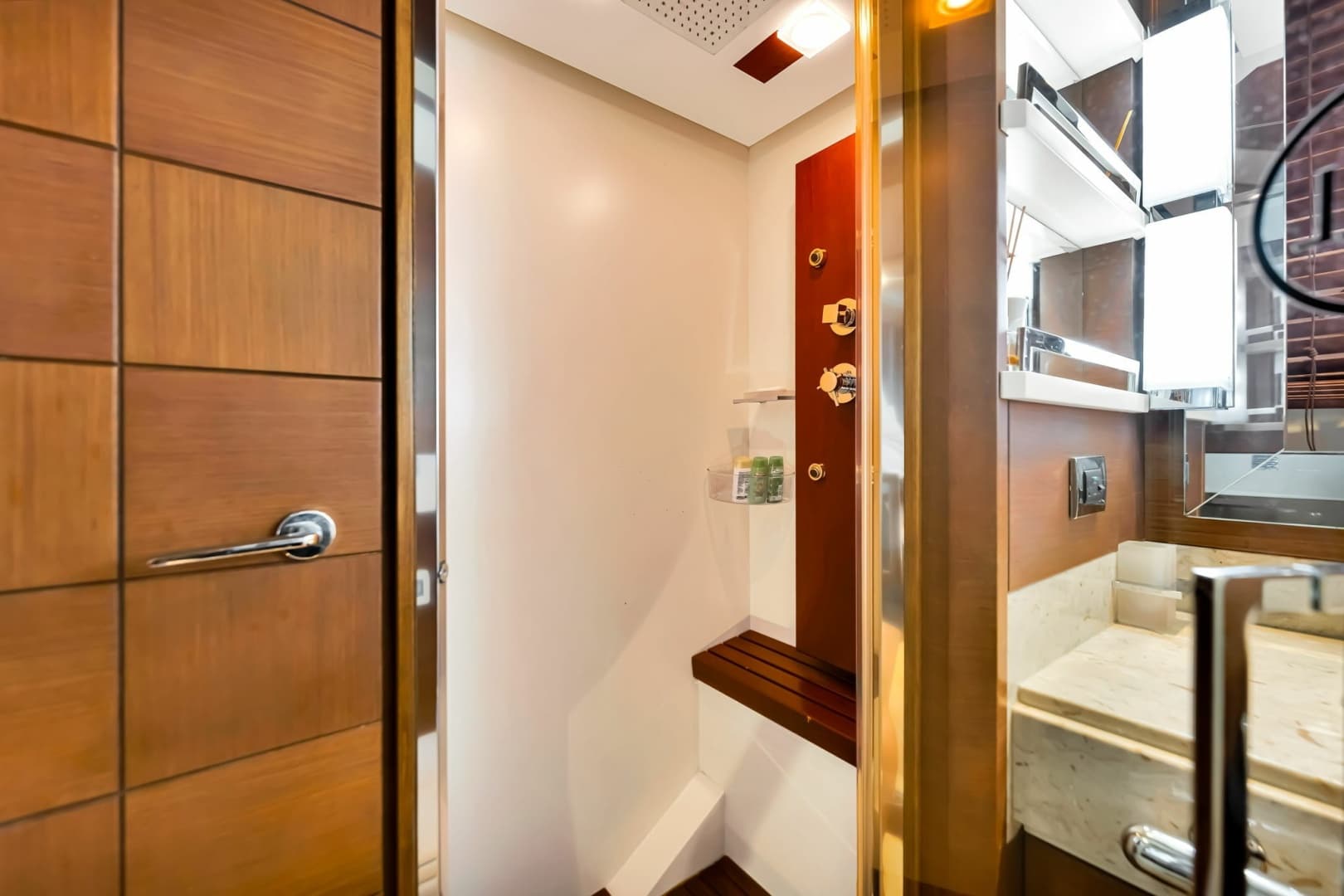 2005 Azimut 105