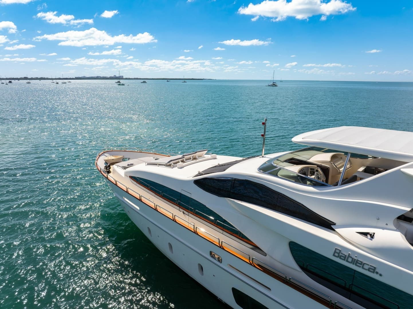 2005 Azimut 105