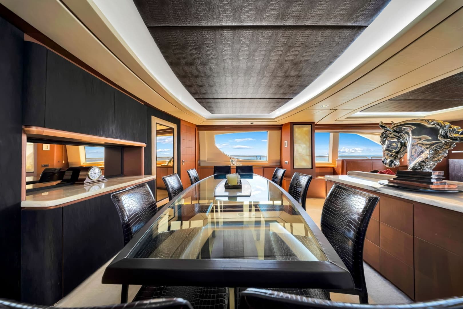 2005 Azimut 105