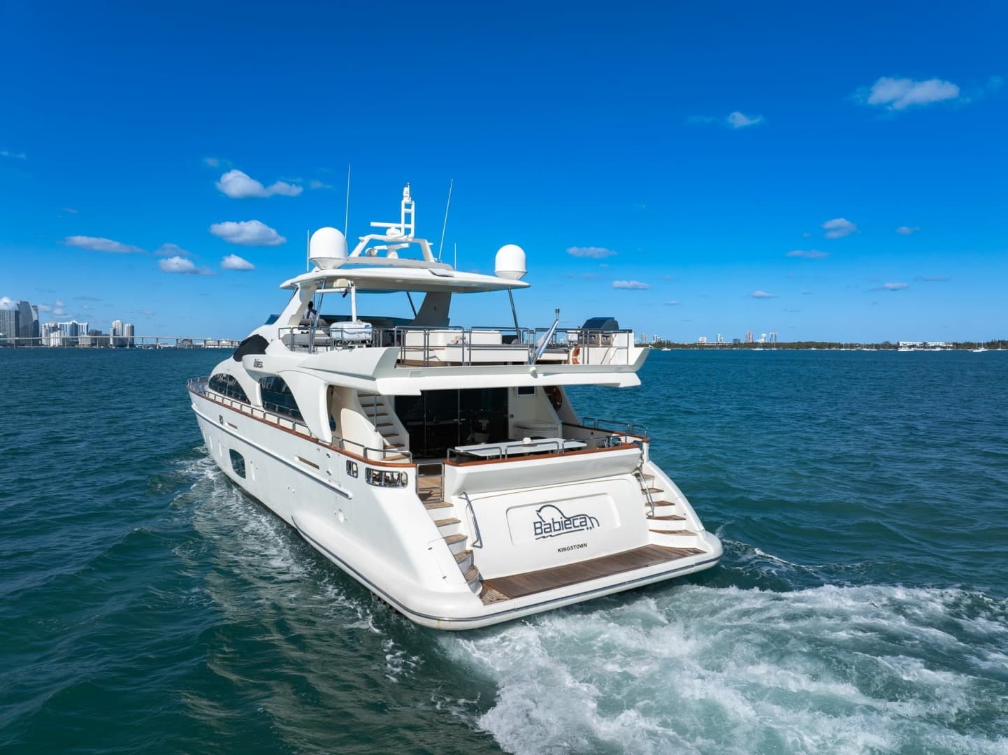 2005 Azimut 105