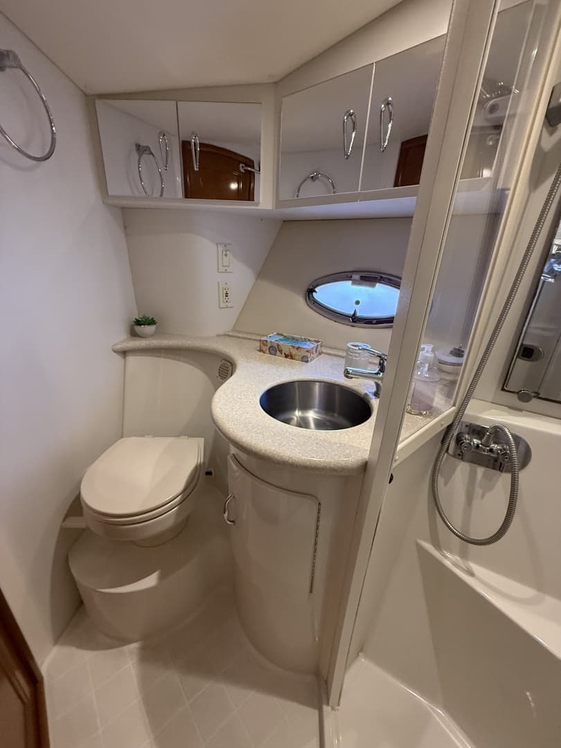 2006 Carver 44 CMY