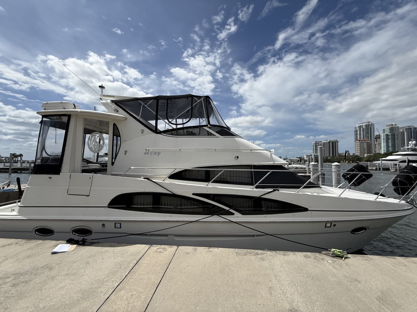 2006 Carver 44 CMY