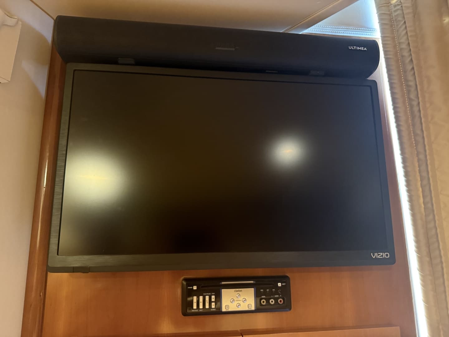 2006 Carver 44 CMY