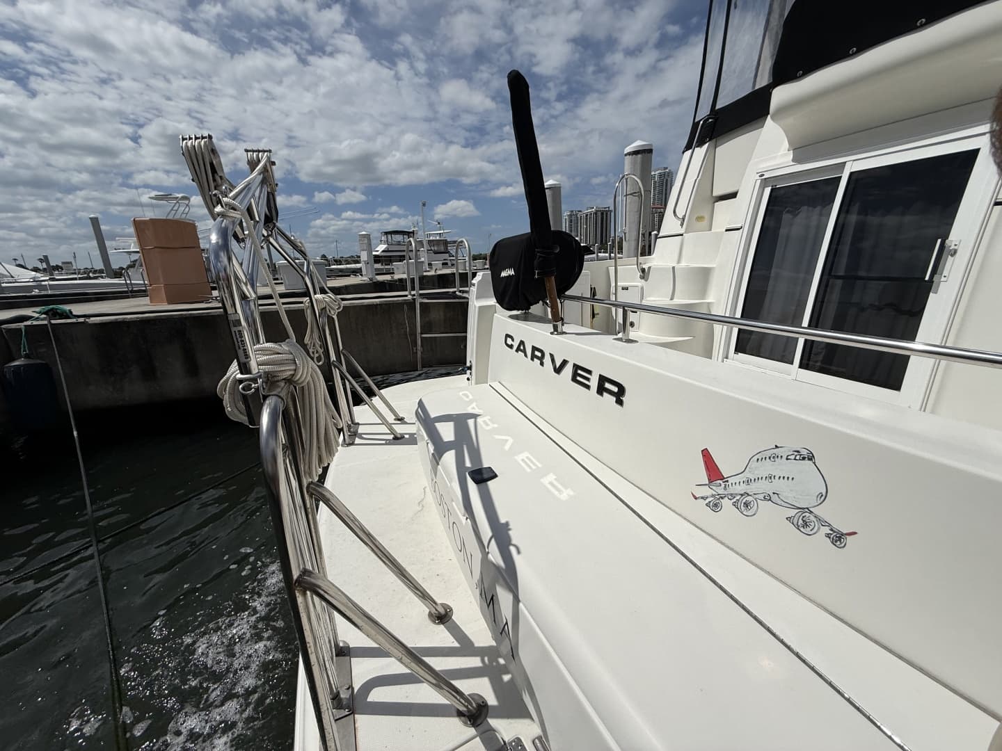 2006 Carver 44 CMY