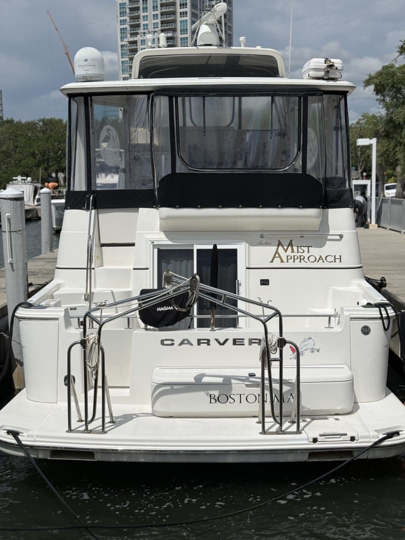 2006 Carver 44 CMY