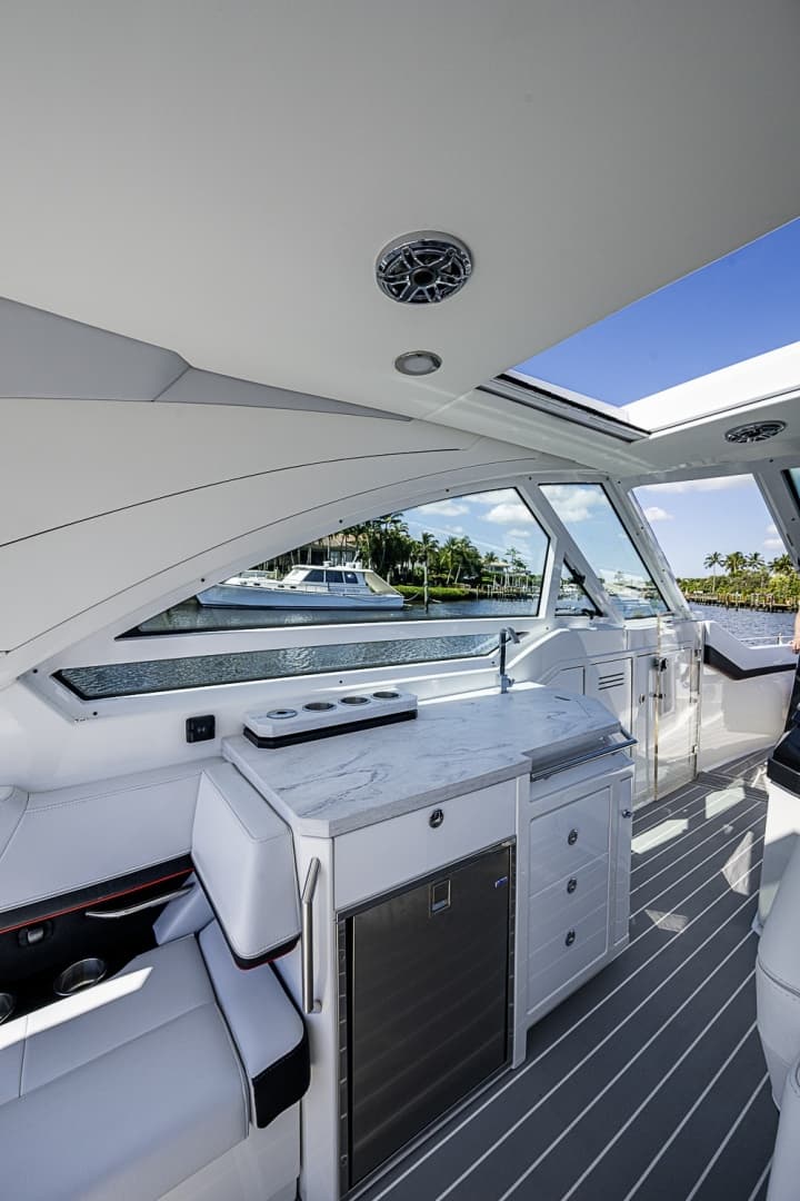 2024 Formula 400 Super Sport Crossover