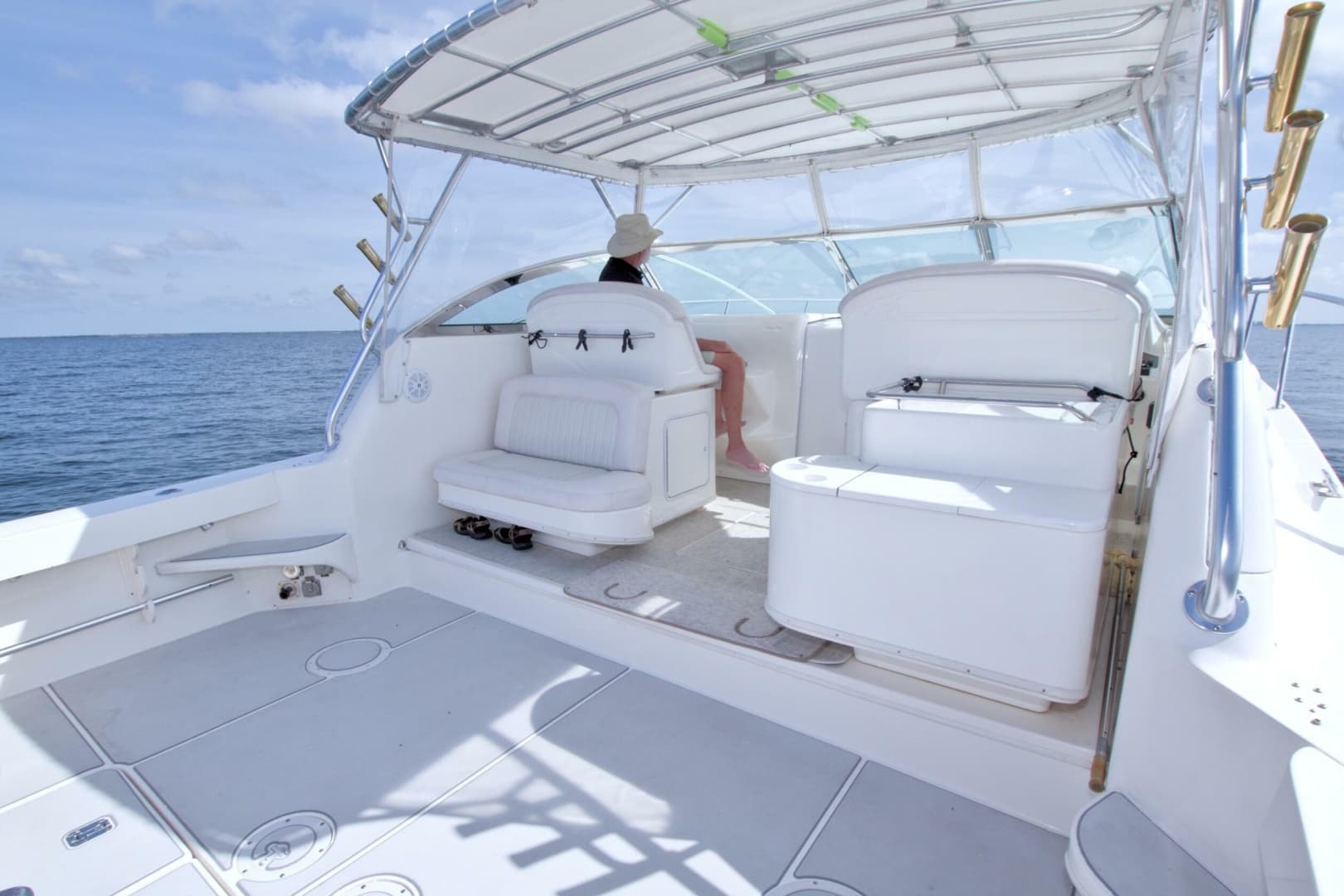 1997 Sea Ray 370 Express Cruiser