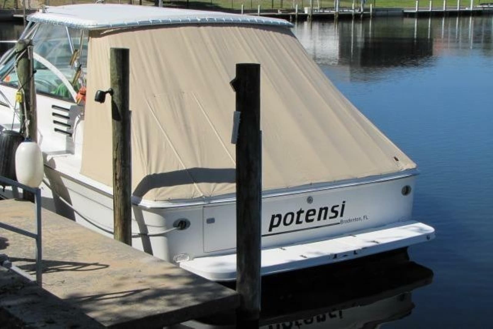 1997 Sea Ray 370 Express Cruiser