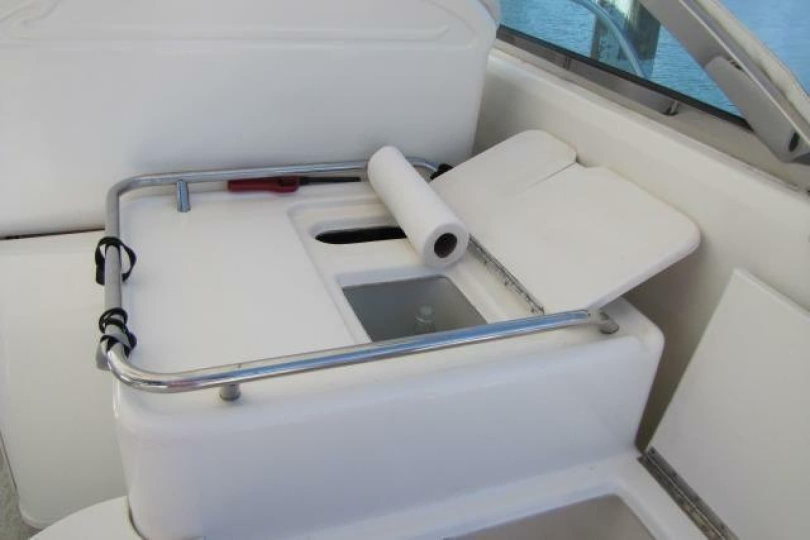 1997 Sea Ray 370 Express Cruiser