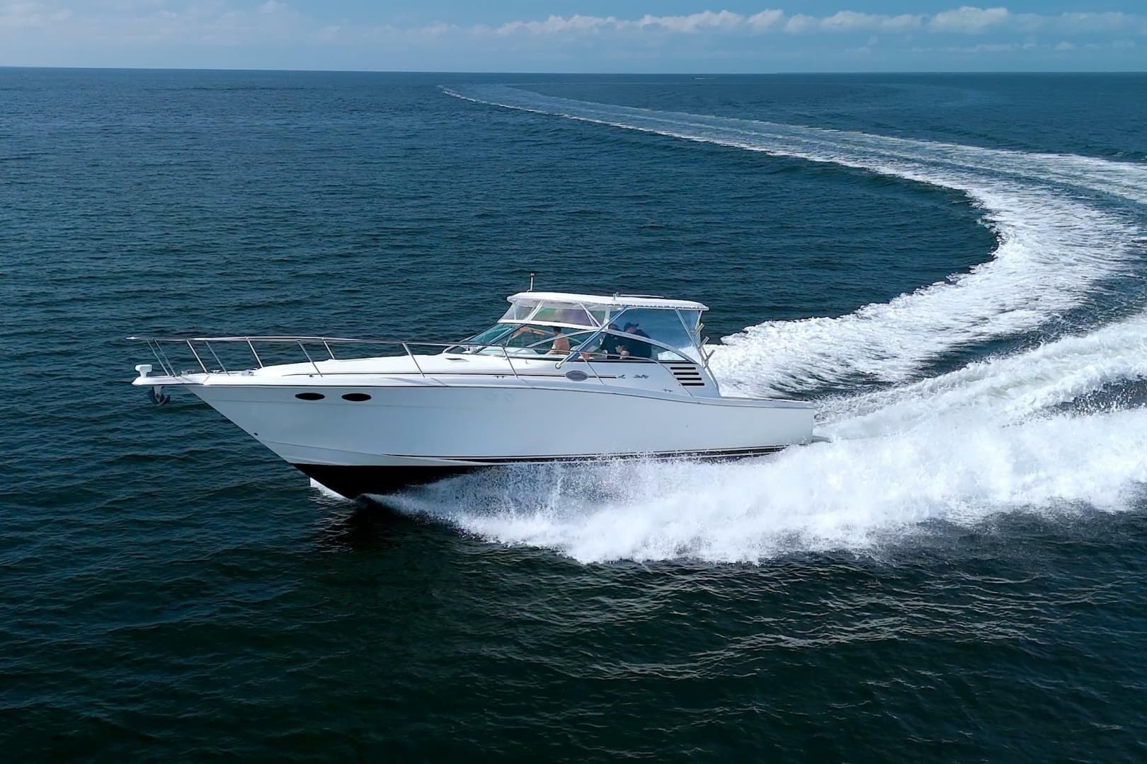 1997 Sea Ray 370 Express Cruiser