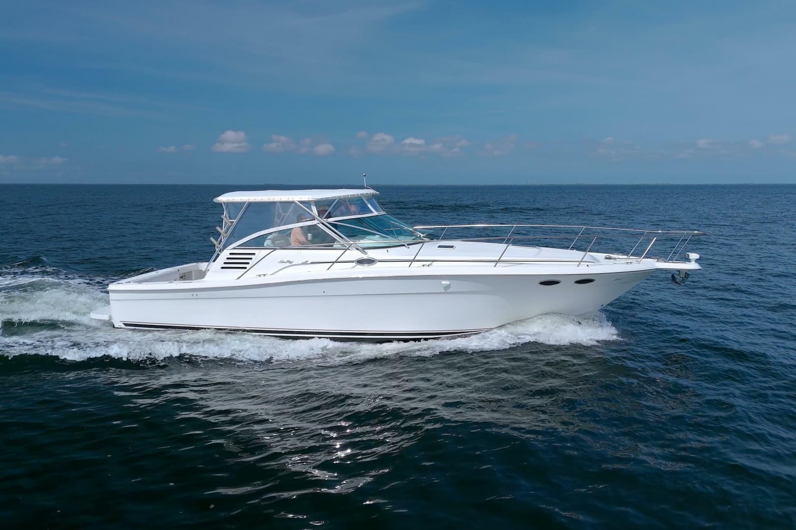 1997 Sea Ray 370 Express Cruiser