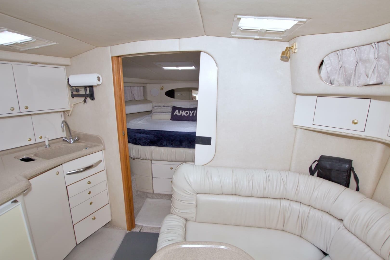 1997 Sea Ray 370 Express Cruiser