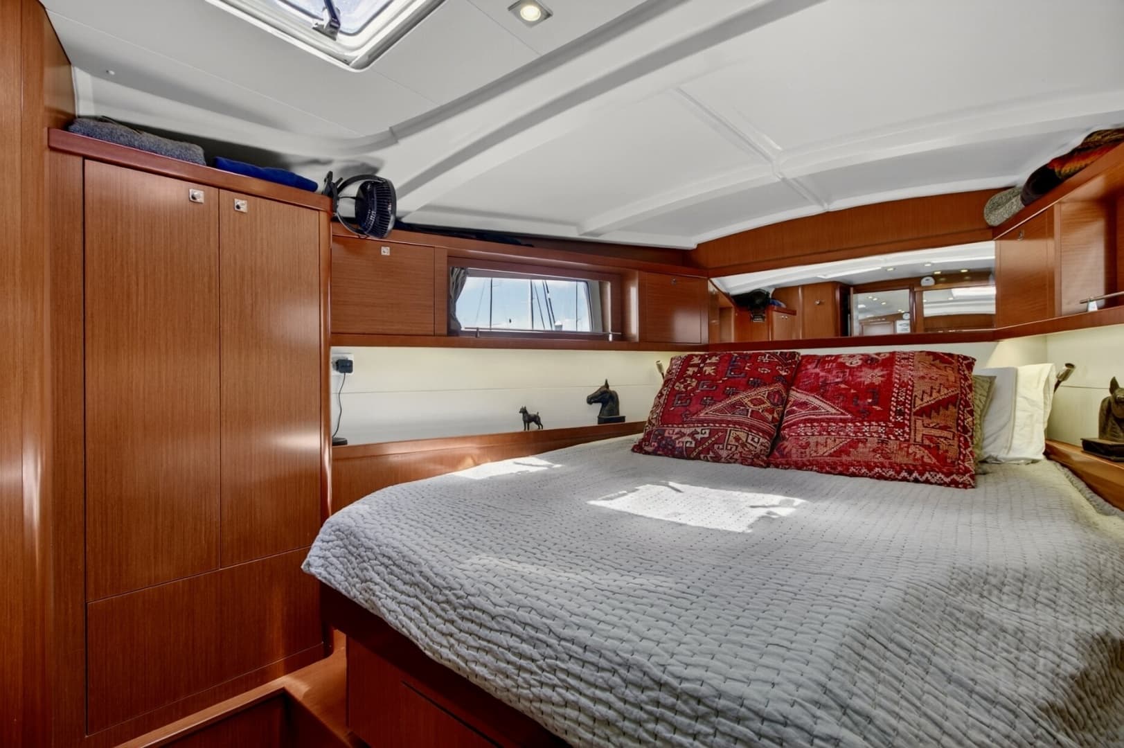 2012 Beneteau Oceanis 48