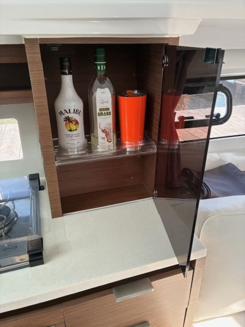 2022 Jeanneau Leader 10.5 WA 2