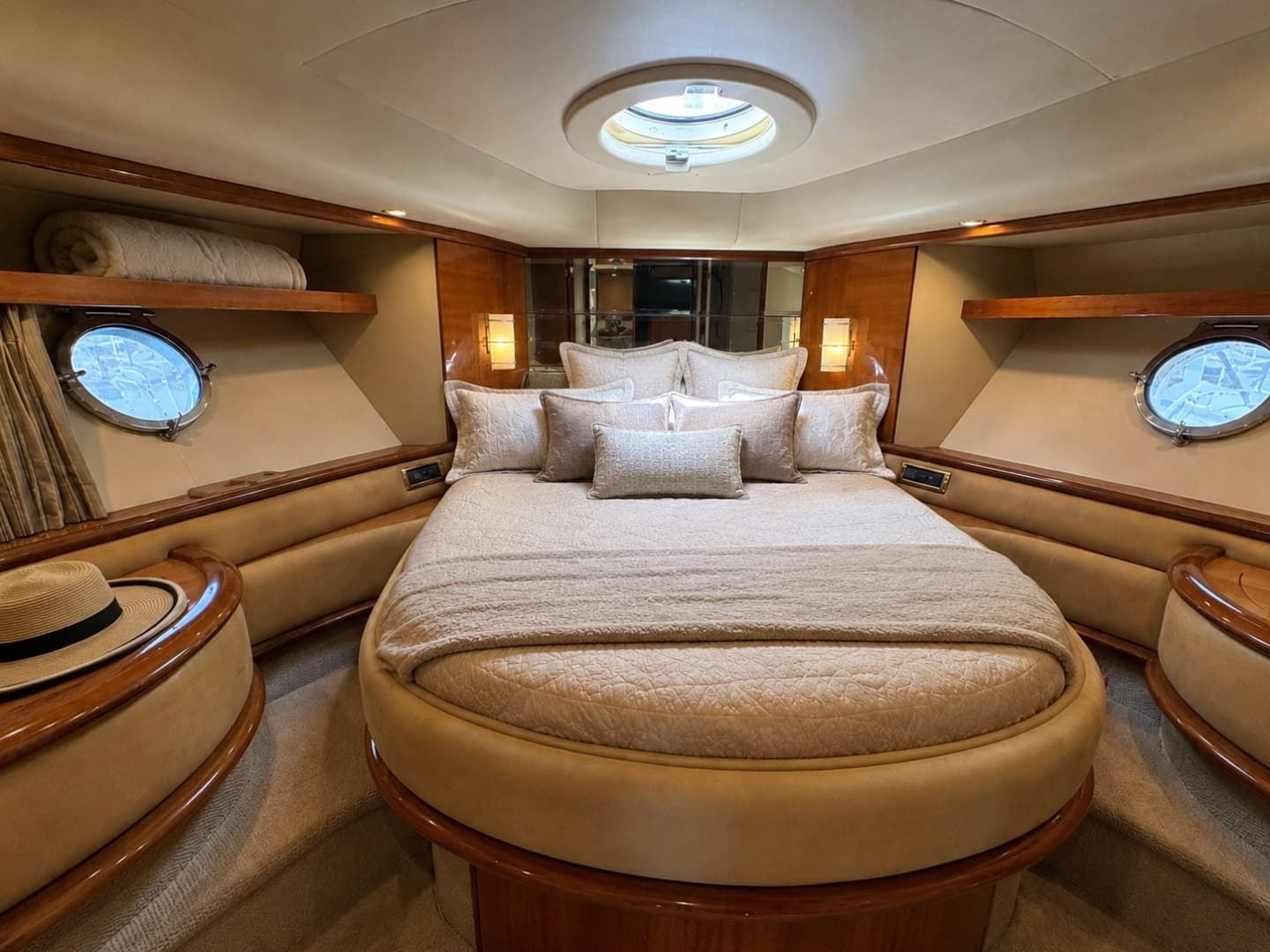 2005 Azimut Fly 62