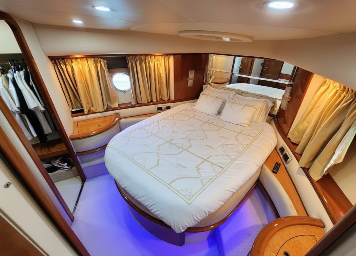 2005 Azimut Fly 62