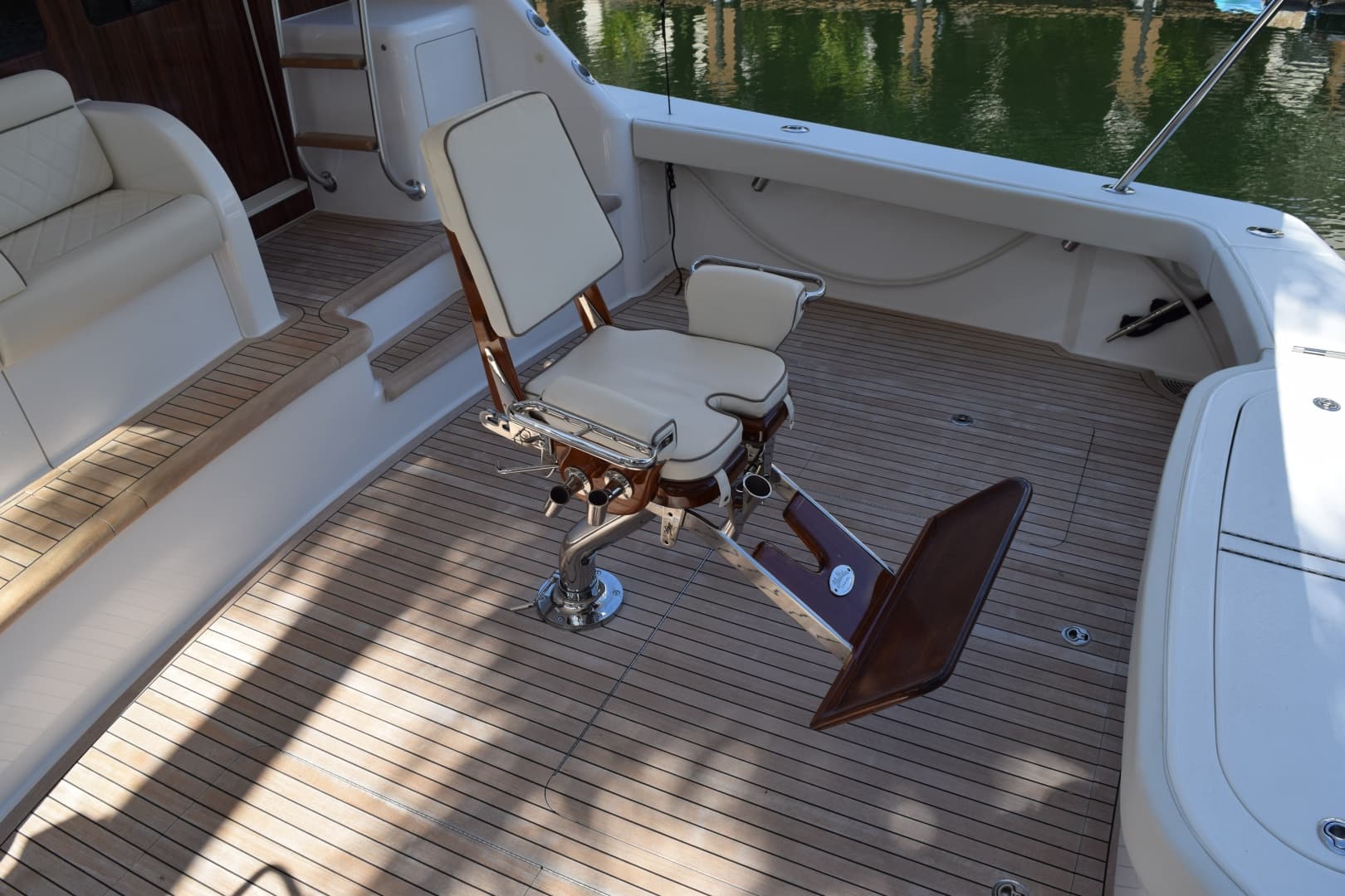 Viking 54 - Dog House - Cockpit