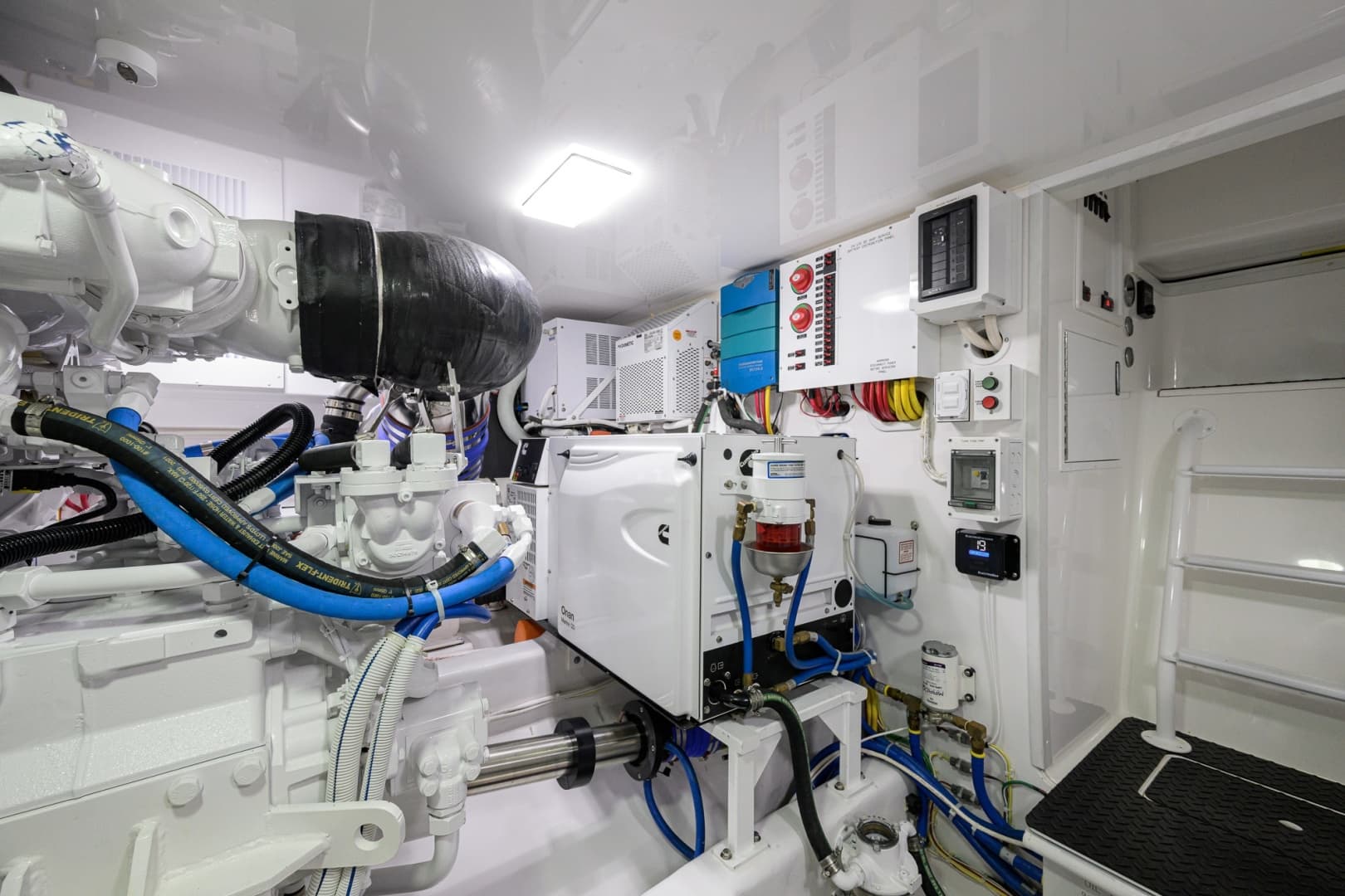 Viking 54 - Dog House - Engine Room