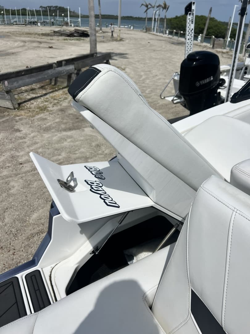 2015 Monterey 268SS