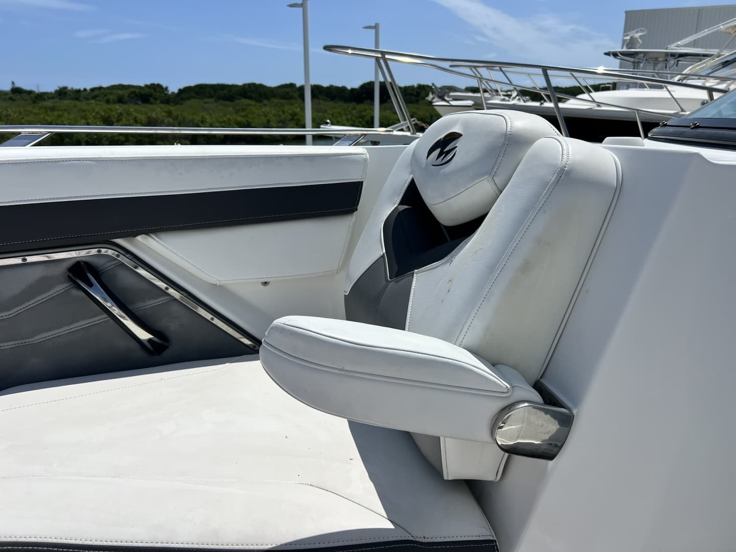 2015 Monterey 268SS