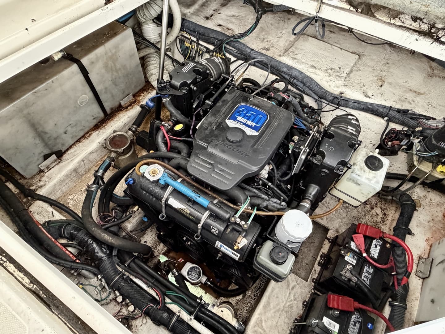 2008 Rinker 280 Express Cruiser