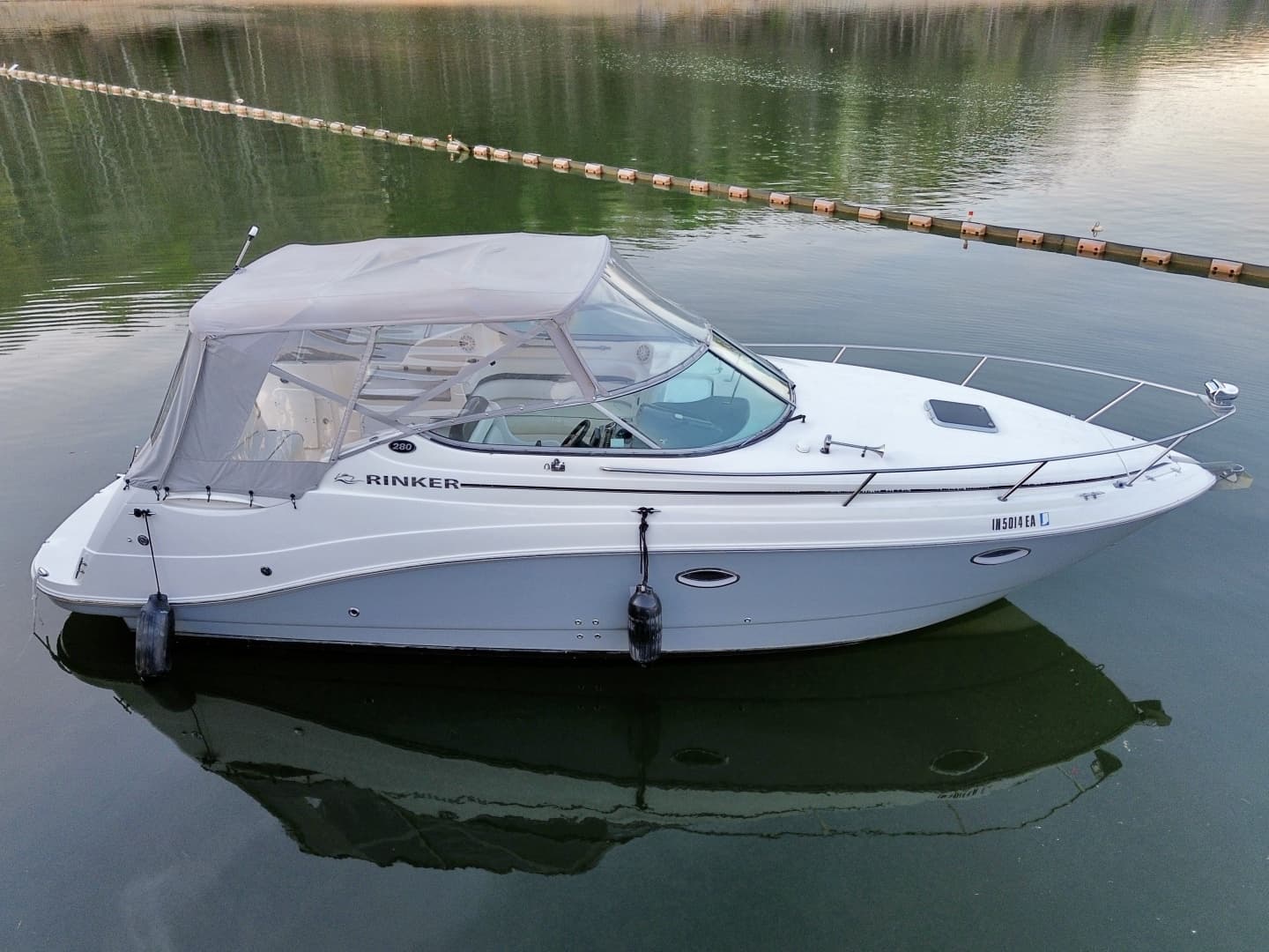 2008 Rinker 280 Express Cruiser