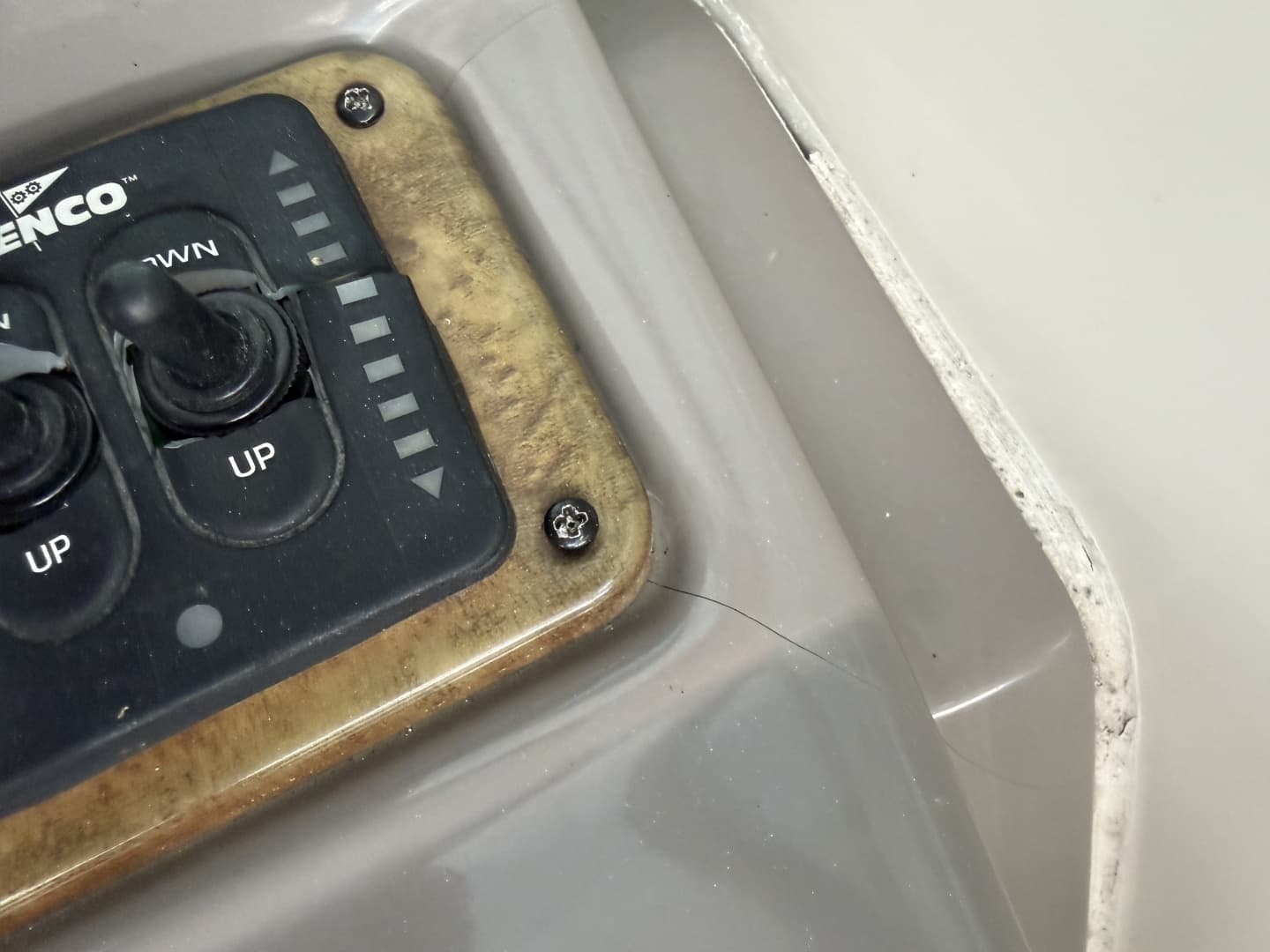 2008 Rinker 280 Express Cruiser