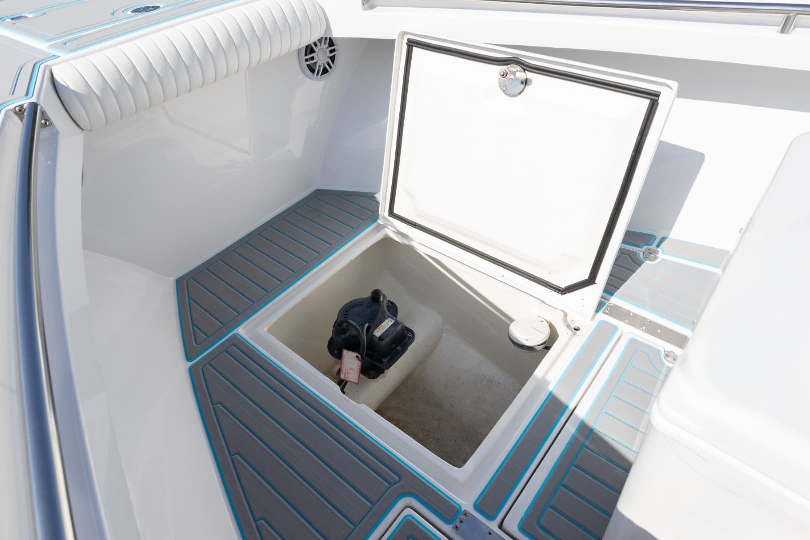 2006 Albin 26 Center Console