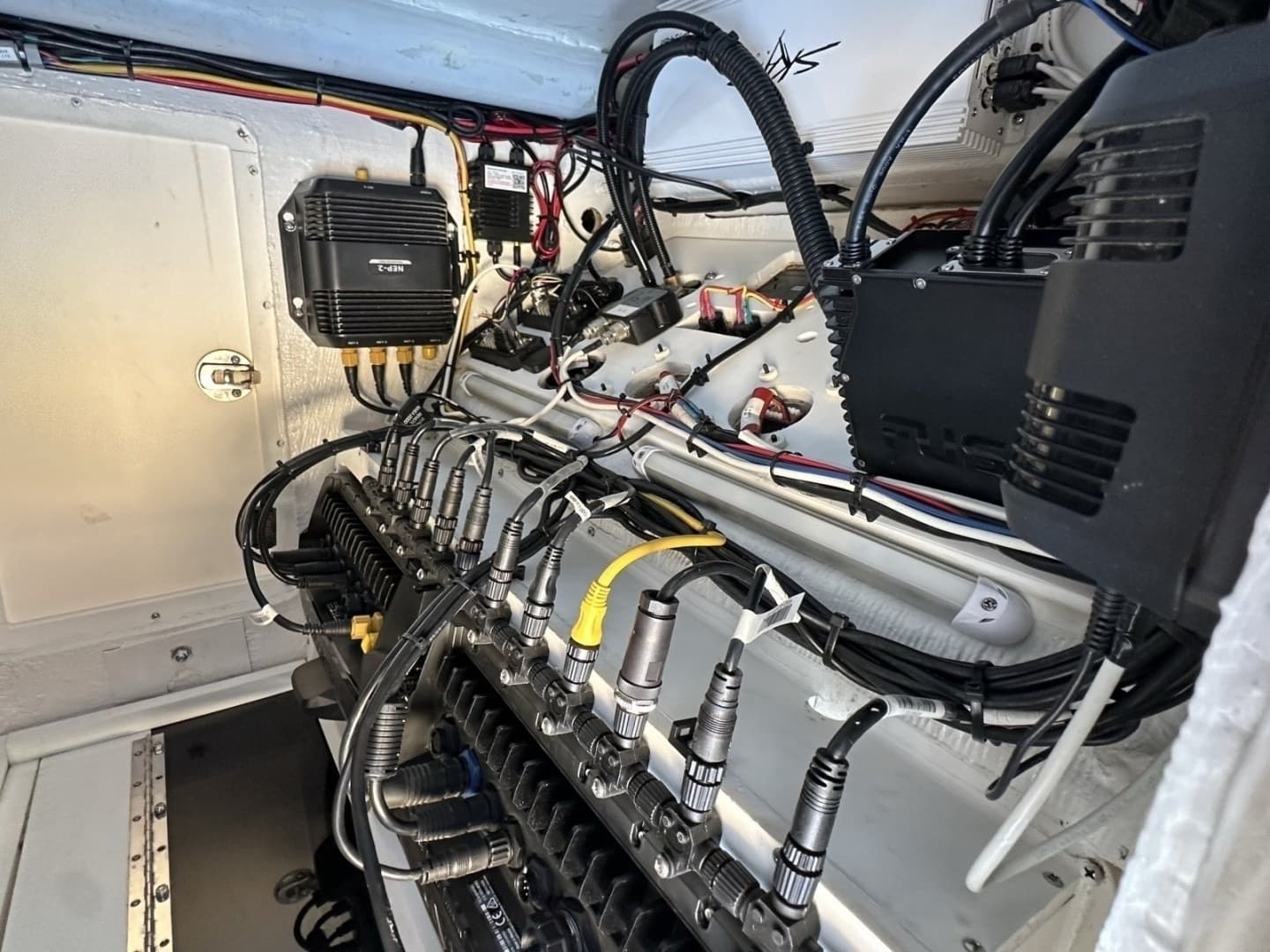 2006 Albin 26 Center Console
