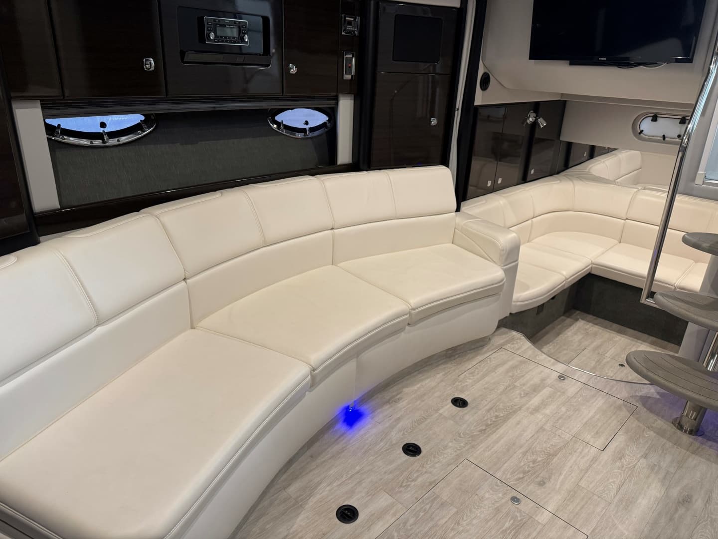 Formula 34 CLAIR DE LUNE - Salon Seating