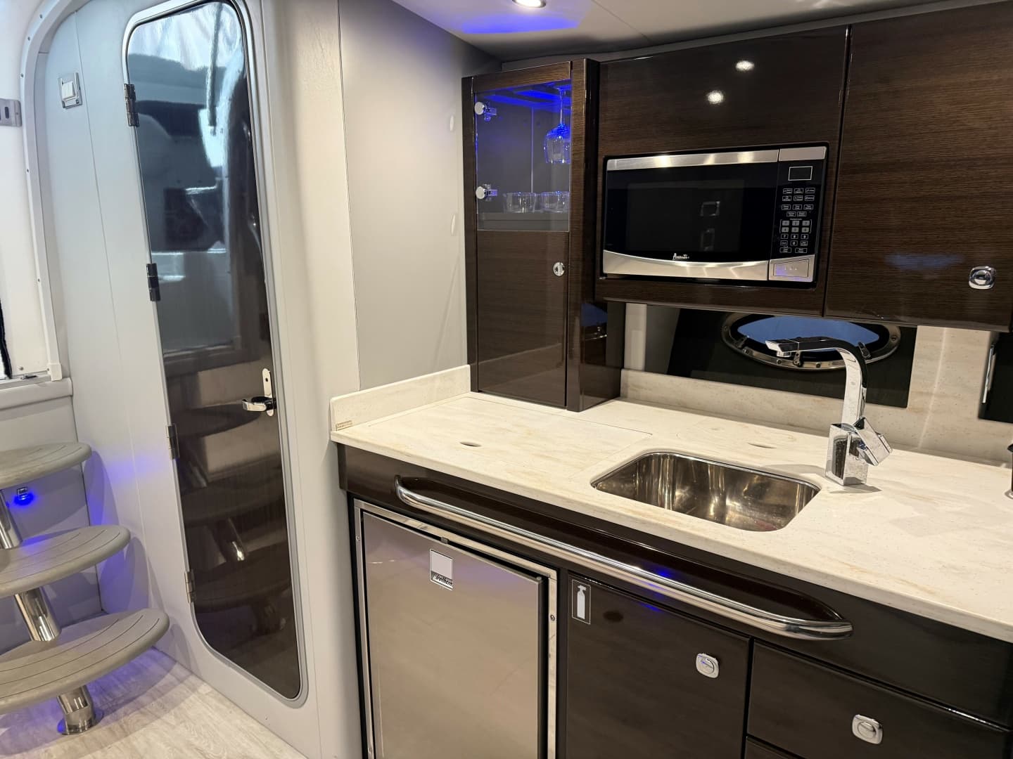 Formula 34 CLAIR DE LUNE - Galley