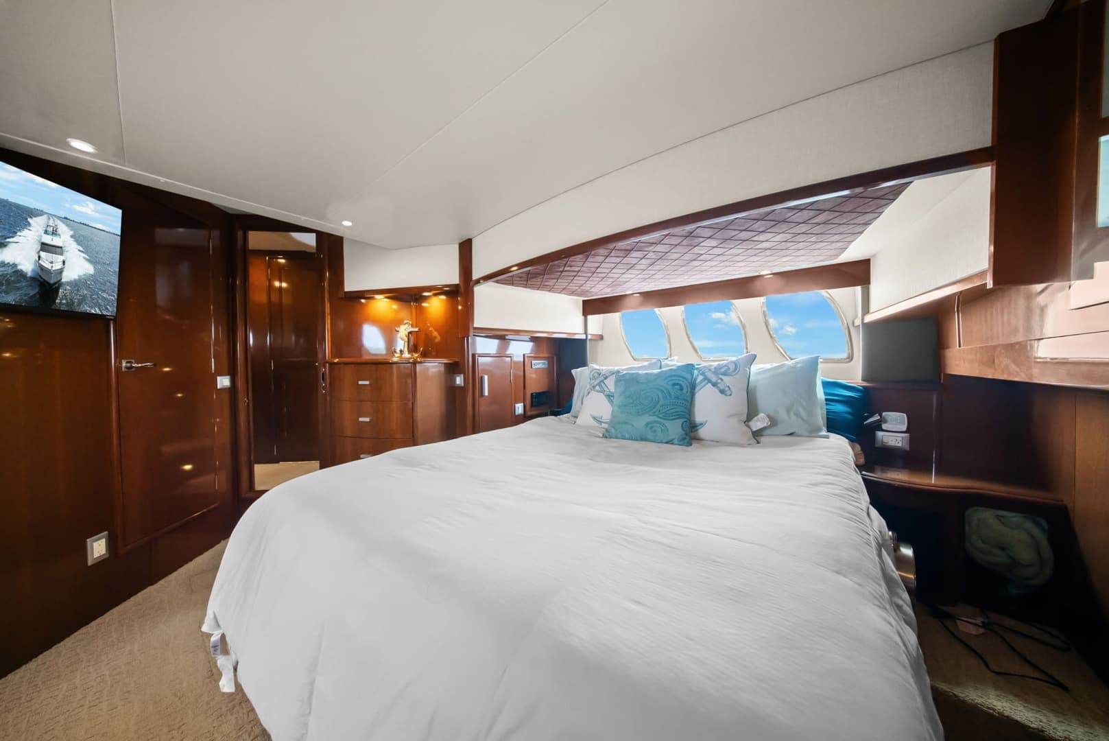 2008 Carver 56 Voyager SE