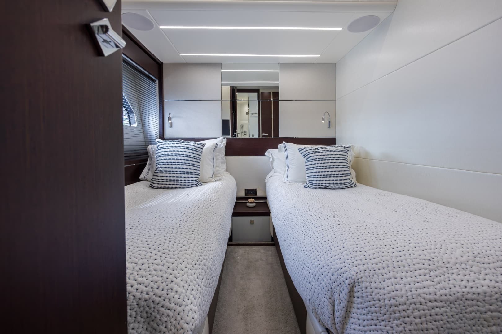 2020 Sunseeker PREDATOR 74 XPS