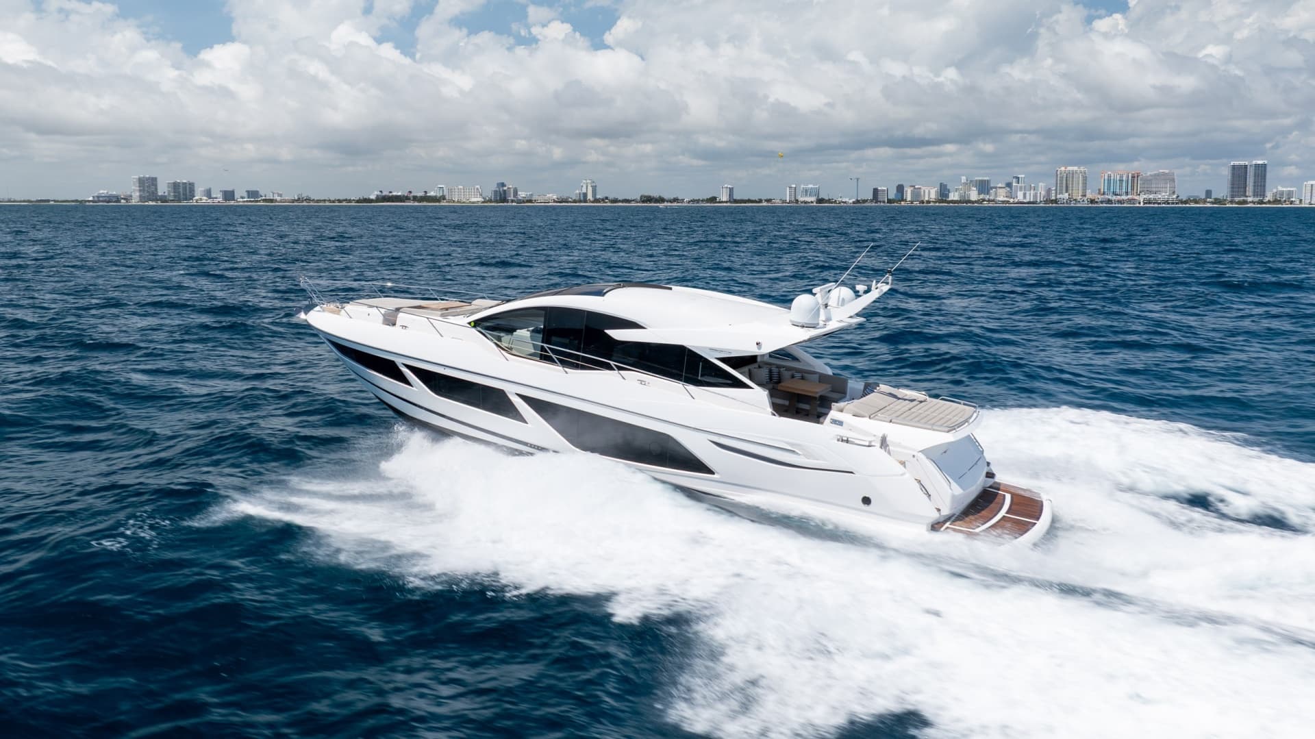 2020 Sunseeker PREDATOR 74 XPS
