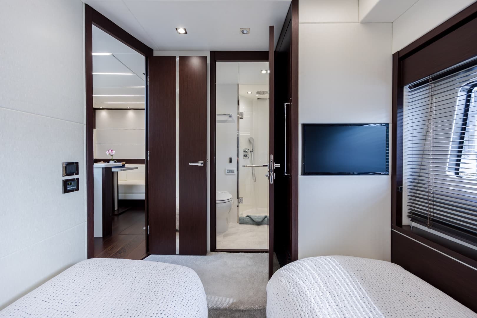 2020 Sunseeker PREDATOR 74 XPS